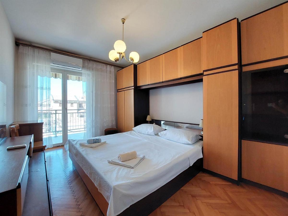 פונאנט Apartments Nikola מראה חיצוני תמונה
