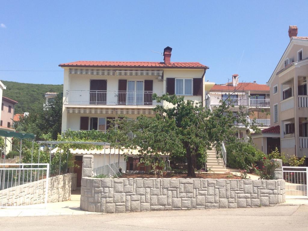 פונאנט Apartments Nikola מראה חיצוני תמונה